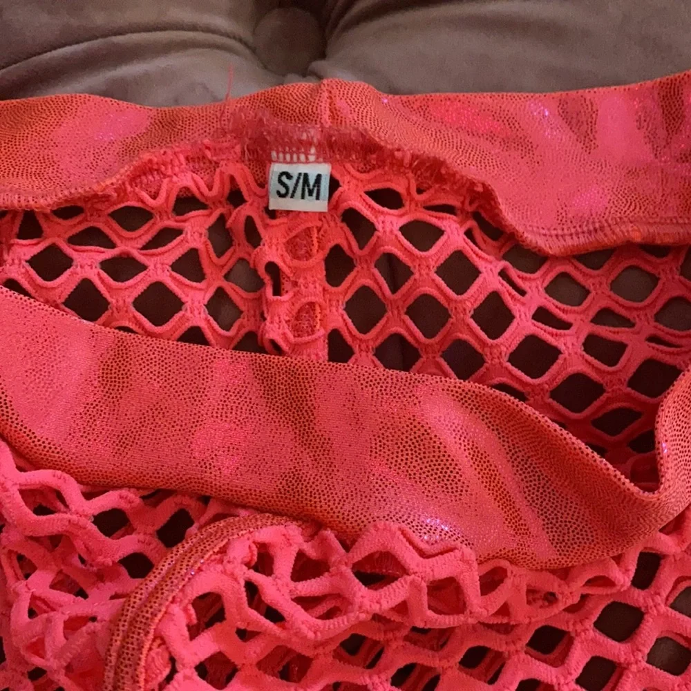 Women’s pink glitter two piece set - Picture 4 of 5
